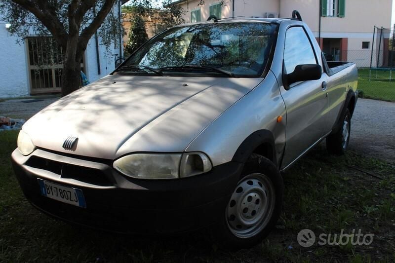 Usata Fiat Strada 2002 Grigio Pick-up