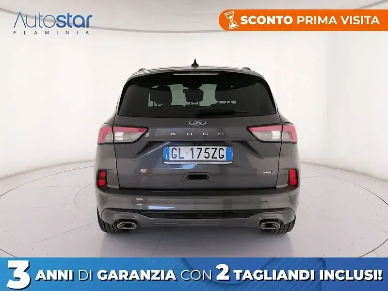 Usado Ford Kuga ST-Line X 190 CV (139 kW) 2022 Gris SUV