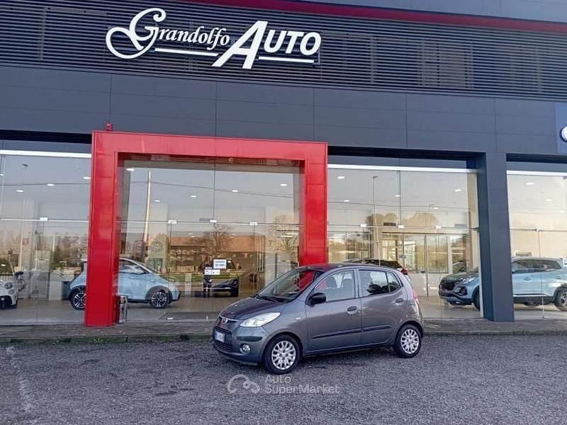 Usata Hyundai i10 67 CV (49 kW) 2009 Gray Utilitaria