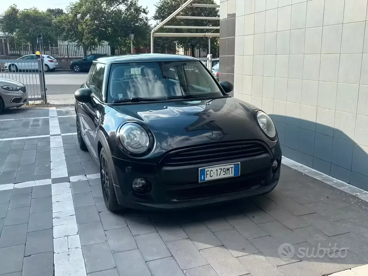 Usata Mini One D 95 CV (69 kW) 2016 Nero Utilitaria
