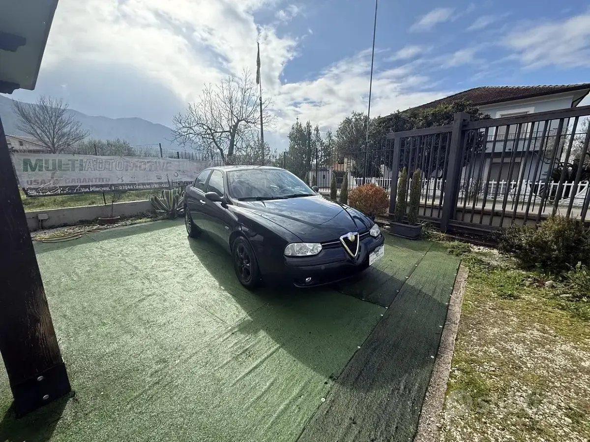 Usata Alfa Romeo 156 110 CV (80 kW) 2001 Berlina