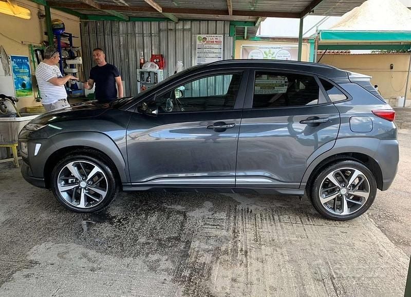Usata Hyundai Kona XPrime 120 CV (88 kW) 2019 Grigio SUV