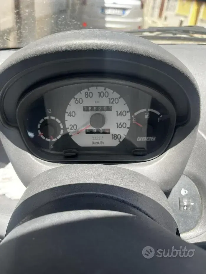 Usata Fiat 600 39 CV (28 kW) 2000 Bianco Berlina