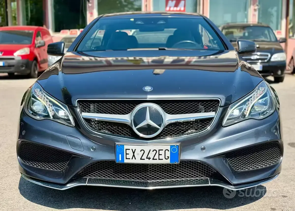 Usata Mercedes E400 Premium 333 CV (244 kW) 2014 Grigio Coupé