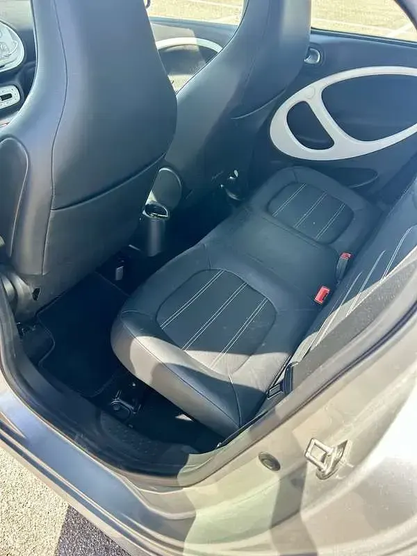 Usata Smart ForFour Passion 71 CV (52 kW) 2015 Blu Utilitaria