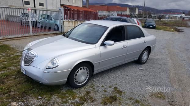 Lancia thesis 3.2