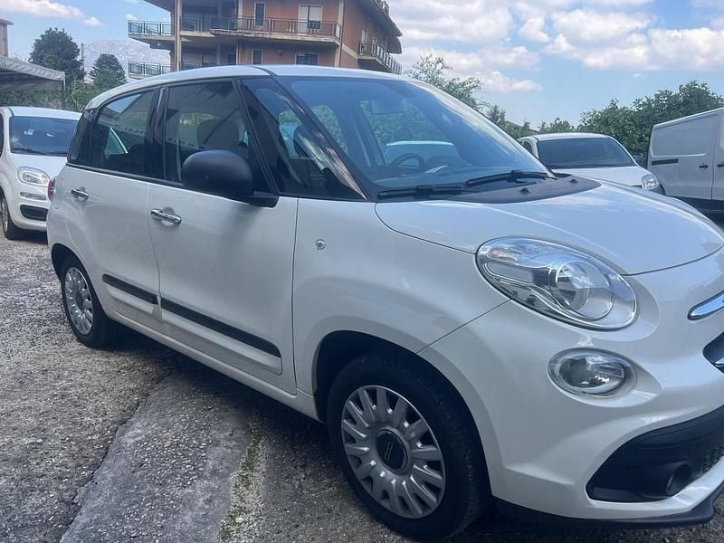 Bianco Usata 2019 Fiat 500L Urban Monovolume | 7500 € (Super prezzo) - Immagine 1/4