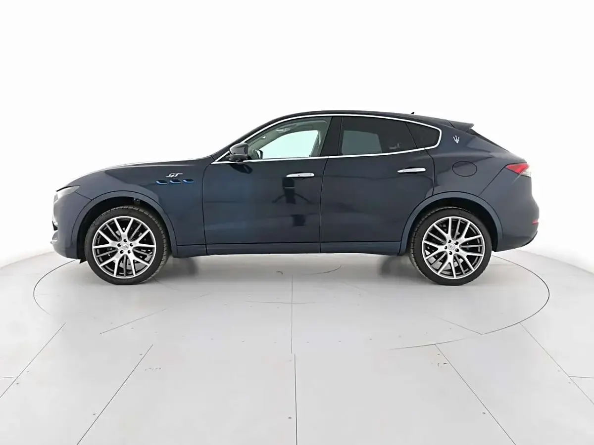 Usata Maserati Levante GT 330 CV (242 kW) 2022 Blu nobile SUV