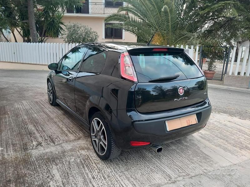 Usata Fiat Punto Evo Sport 120 CV (88 kW) 2010 Nero Utilitaria