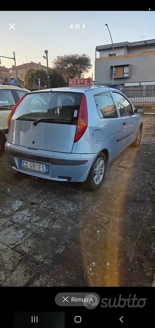 Usata Fiat Punto 60 CV (44 kW) 2002 Blu Utilitaria