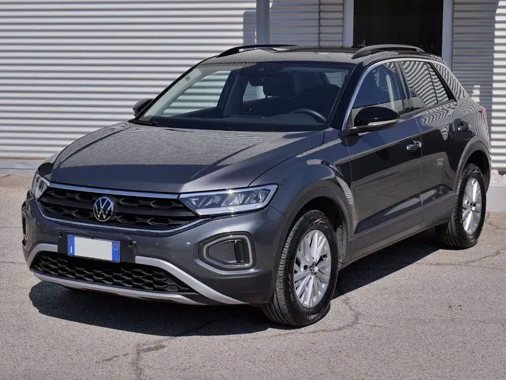 Usata VW T-Roc Life 110 CV (80 kW) 2023 SUV