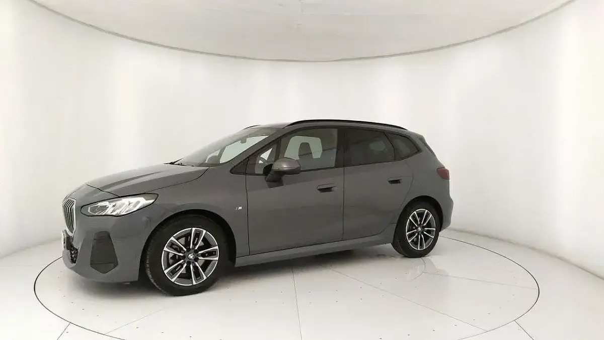 Usata BMW 218 Active Tourer M Sport 150 CV (110 kW) 2025 Blu Monovolume