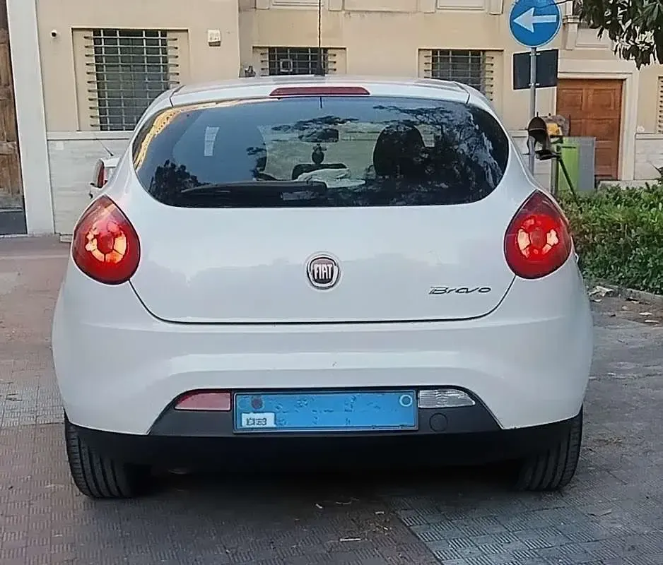 Usata Fiat Bravo Street 120 CV (88 kW) 2013 Bianco Utilitaria