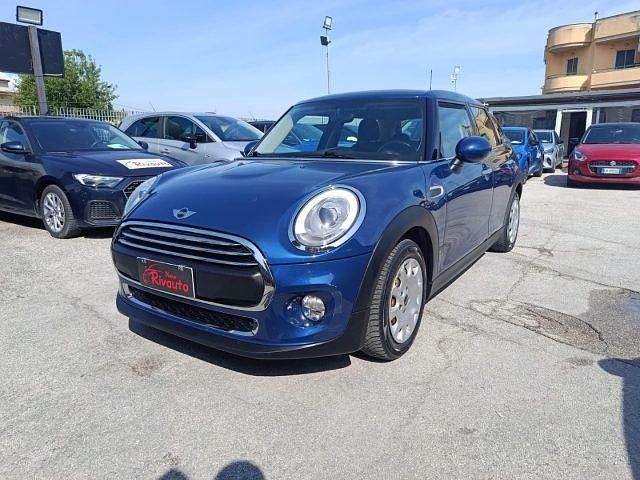 Usata Mini One D Business 95 CV (69 kW) 2015 Blu Utilitaria