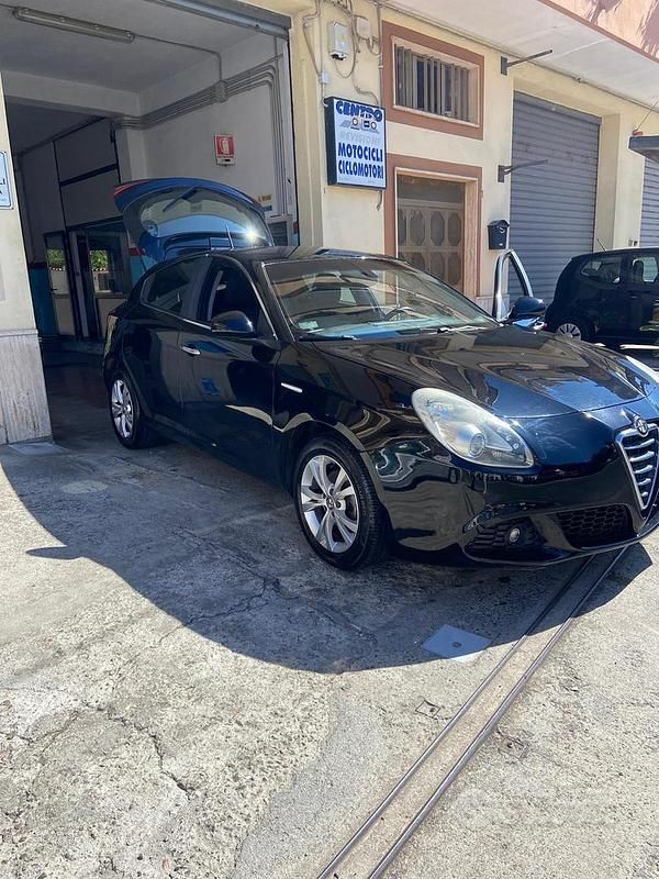 Usata Alfa Romeo Giulietta 120 CV (88 kW) 2010 Nero Utilitaria