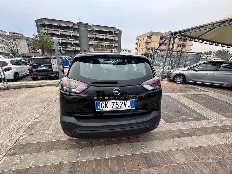 Usata Opel Crossland X Elegance 110 CV (80 kW) 2023 Nero SUV