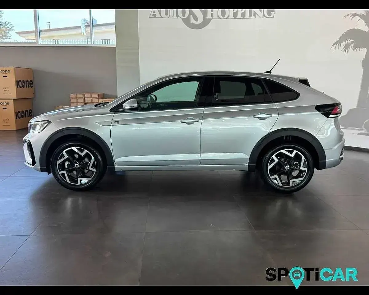 Usata VW Taigo R-line 116 CV (85 kW) 2025 Argento SUV