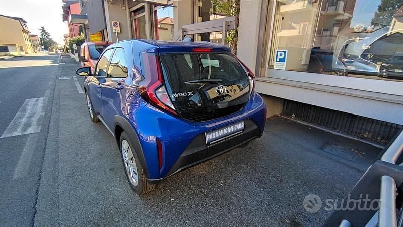 Nuova Toyota Aygo X 72 CV (52 kW) 2025 Blu SUV