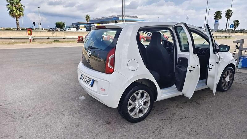 Usata VW up! Move 68 CV (50 kW) 2016 Utilitaria