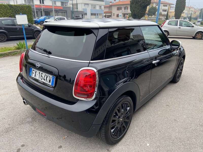 Usata Mini Cooper 136 CV (100 kW) 2019 Nero Utilitaria