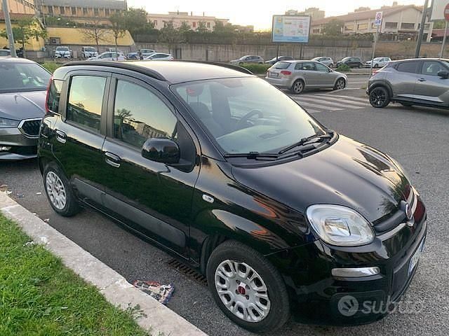 Usata Fiat Panda Pop 69 CV (50 kW) 2016 Nero Utilitaria