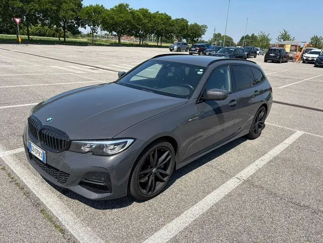 Usata BMW 320 M Sport 190 CV (139 kW) 2020 Grigio Station wagon
