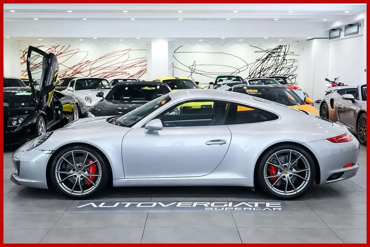 Usata Porsche 911 Carrera S Chrono 420 CV (308 kW) 2016 Argento gt met. Coupé