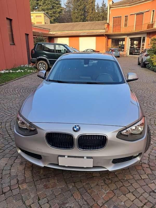 Usata BMW 118 143 CV (105 kW) 2014 Argento Utilitaria