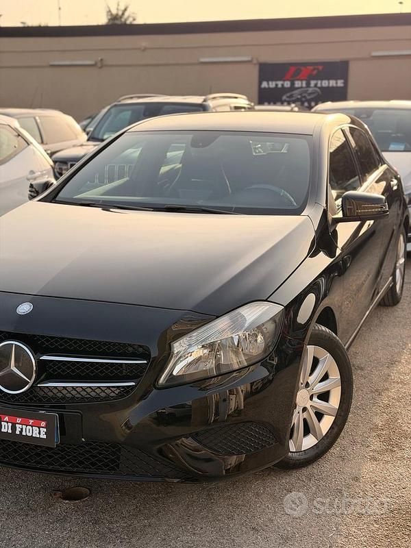 Usata Mercedes A180 109 CV (80 kW) 2014 Nero Berlina