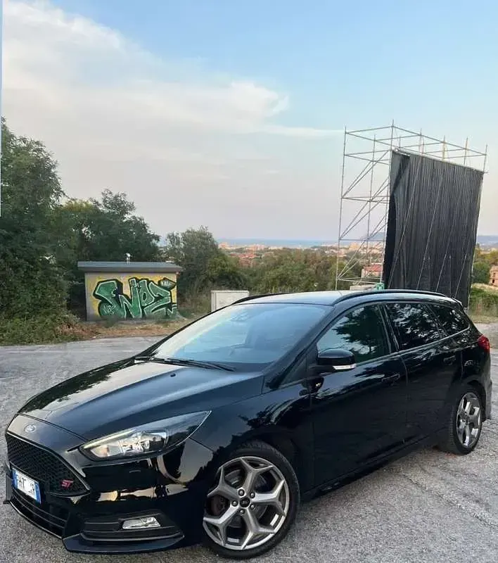 Usata Ford Focus ST 250 CV (183 kW) 2018 Station wagon