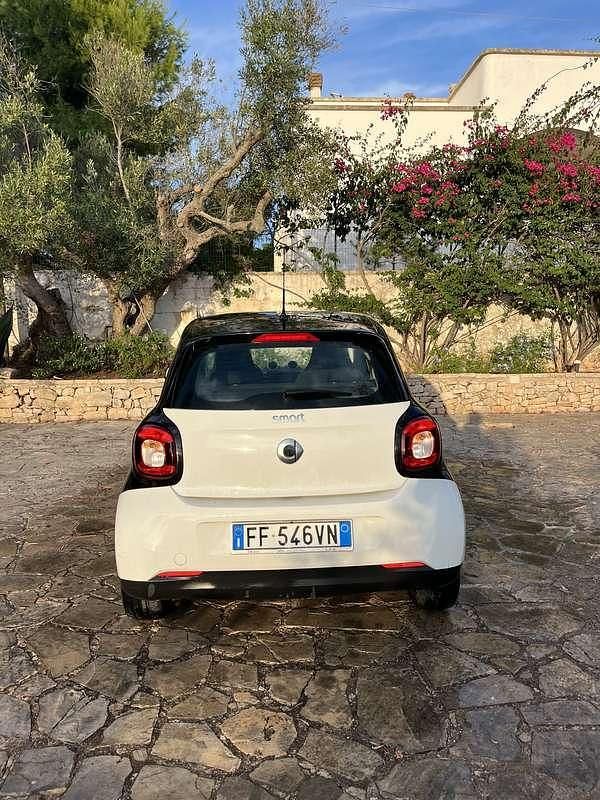 Bianco Usata 2016 Smart ForFour Passion Utilitaria | 11.000 € (Ottimo prezzo) - Immagine 1/4