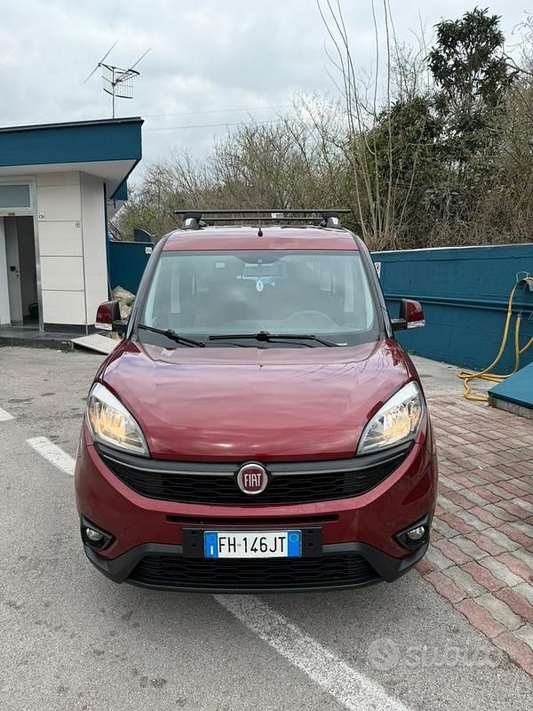 Usata Fiat Doblò 2015 Rosso Monovolume