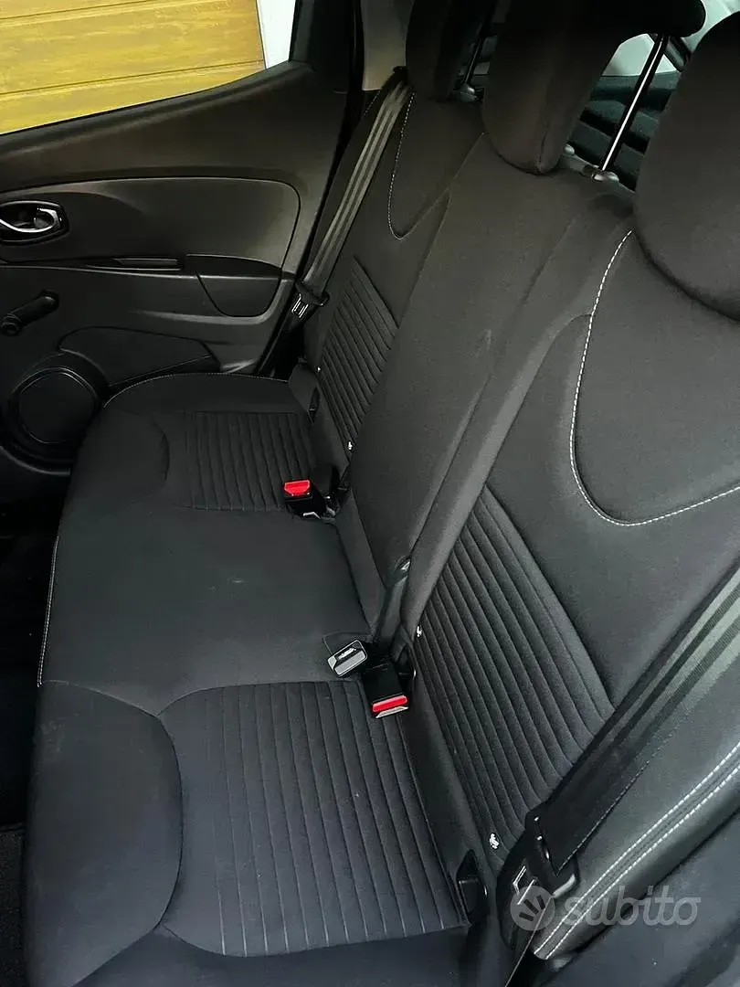 Usata Renault Clio 90 CV (66 kW) 2015 Grigio Berlina