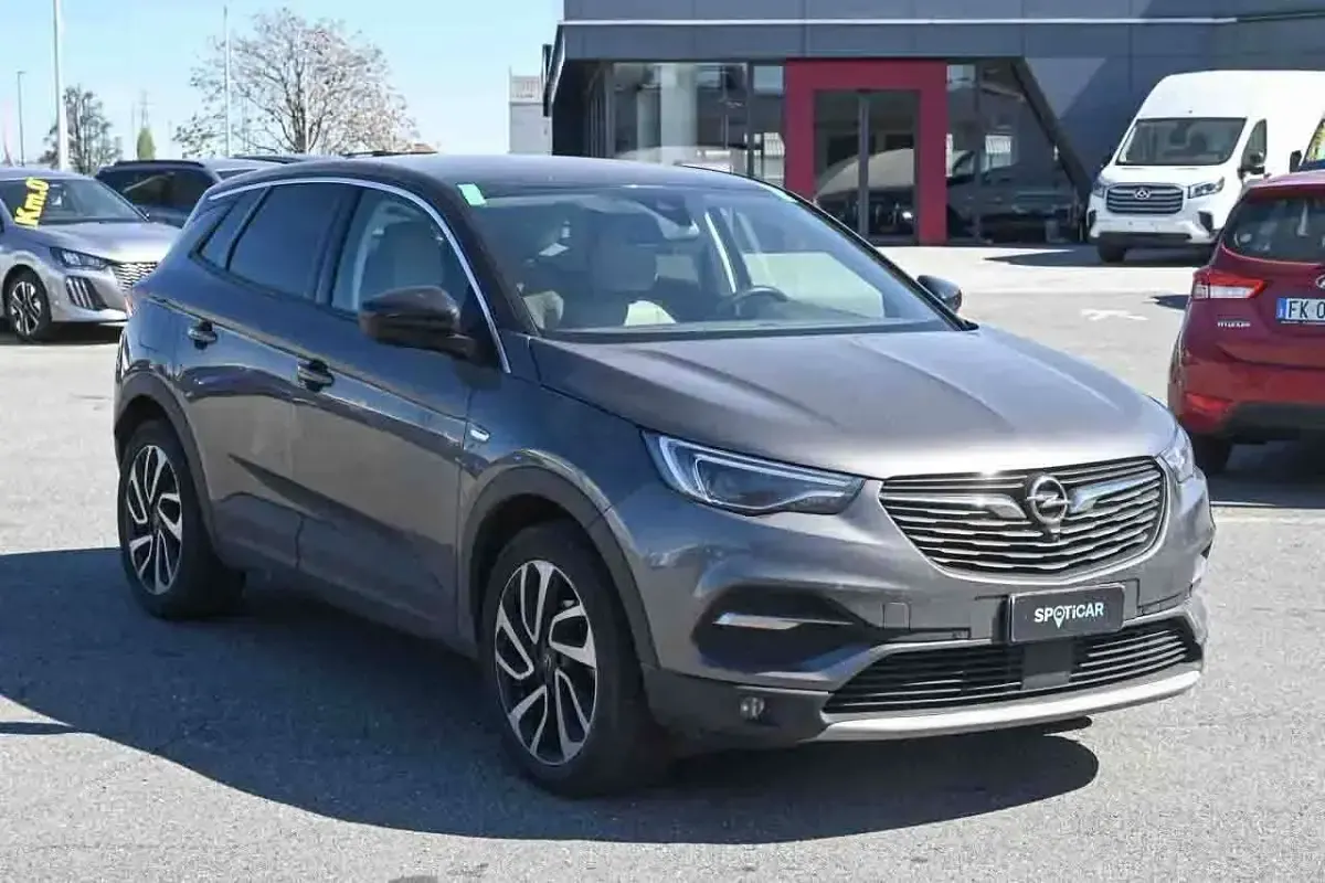Usata Opel Grandland X Ultimate 131 CV (96 kW) 2018 Grigio SUV