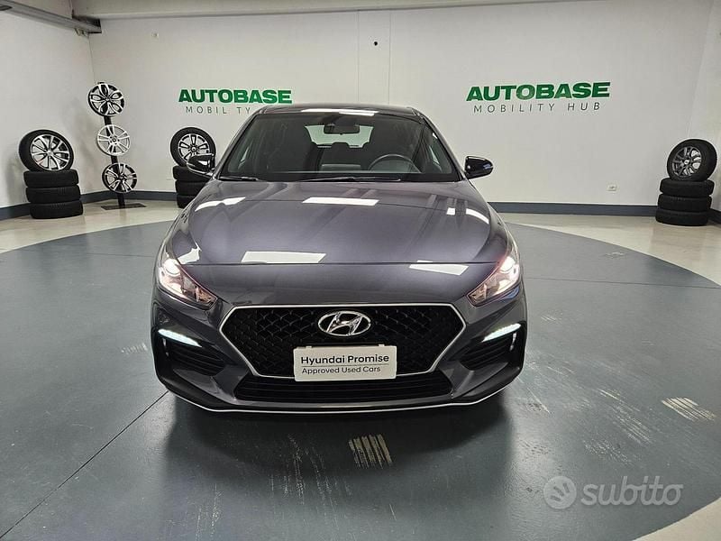 Usata Hyundai i30 N Line 120 CV (88 kW) 2019 Grigio Berlina