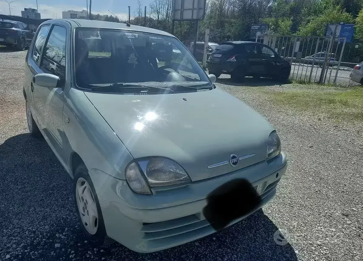 Usata Fiat 600 54 CV (39 kW) 2026 Verde SUV