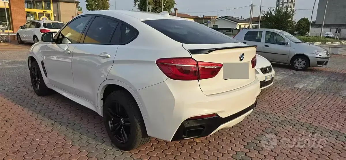 Usata BMW X6 Efficient Dynamics 313 CV (230 kW) 2015 Bianco SUV