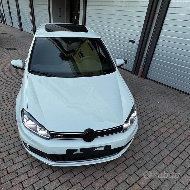 Usata VW Golf VI GTD 170 CV (125 kW) 2010 Bianco Utilitaria