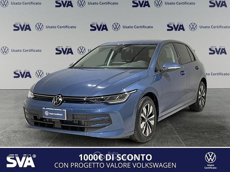 Nuova VW Golf VIII 150 CV (110 kW) 2025 Anemone blue metallizzato Berlina