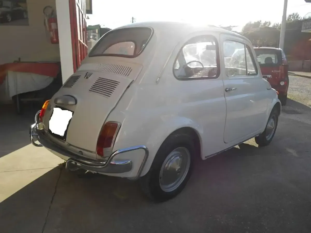 Usata Fiat 500 18 CV (13 kW) 1970 Pastello Utilitaria
