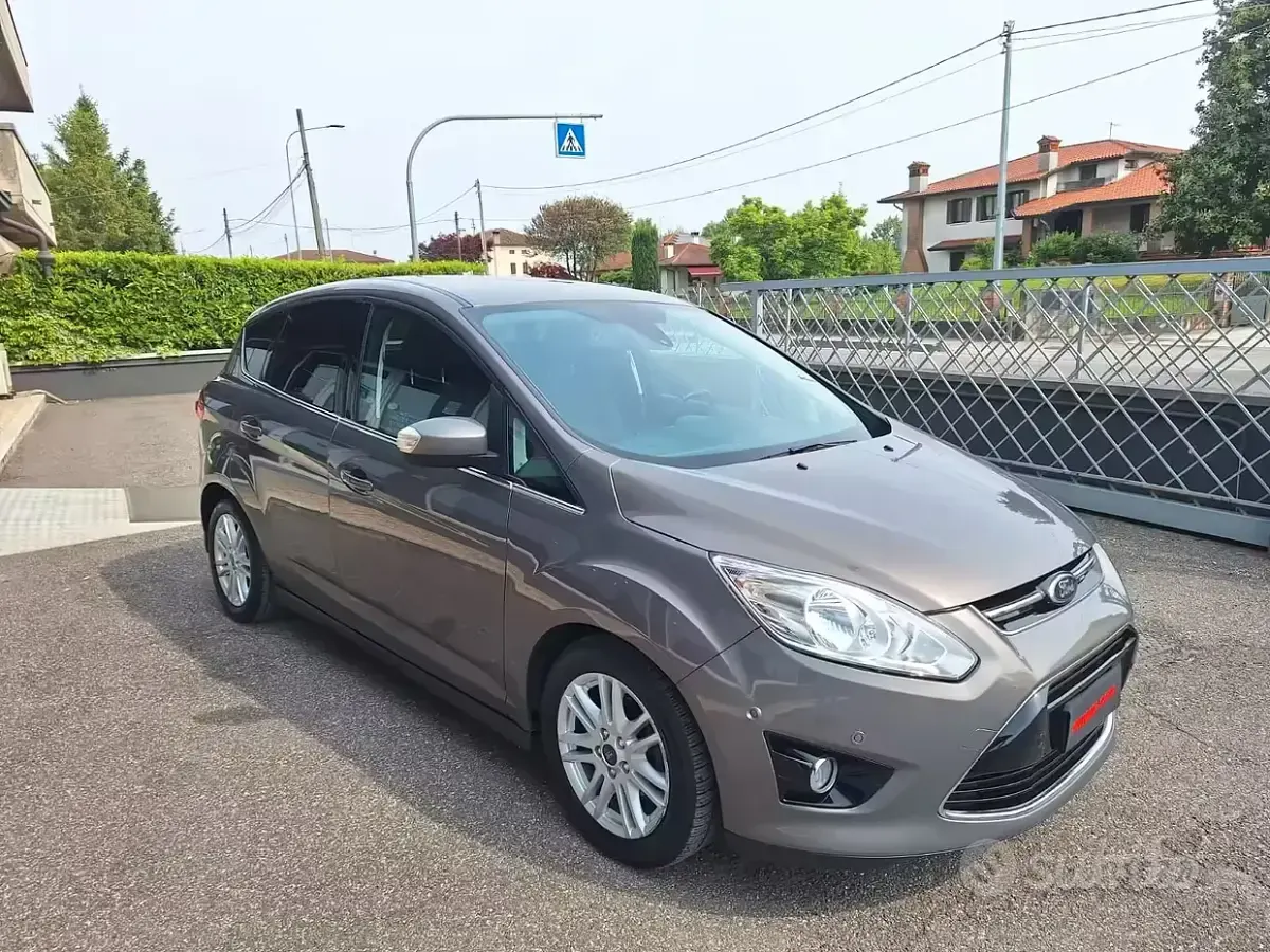 Usata Ford C-MAX Titanium 125 CV (91 kW) 2014 Marrone Monovolume