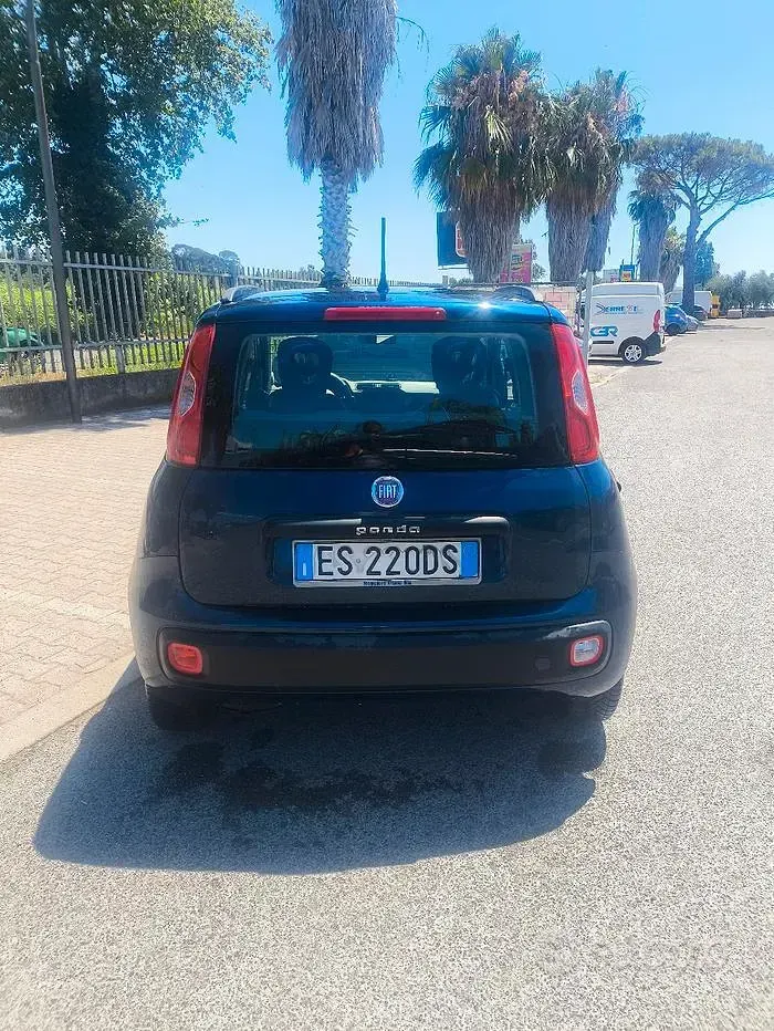 Usata Fiat Panda 69 CV (50 kW) 2013 Bluazzurro Utilitaria