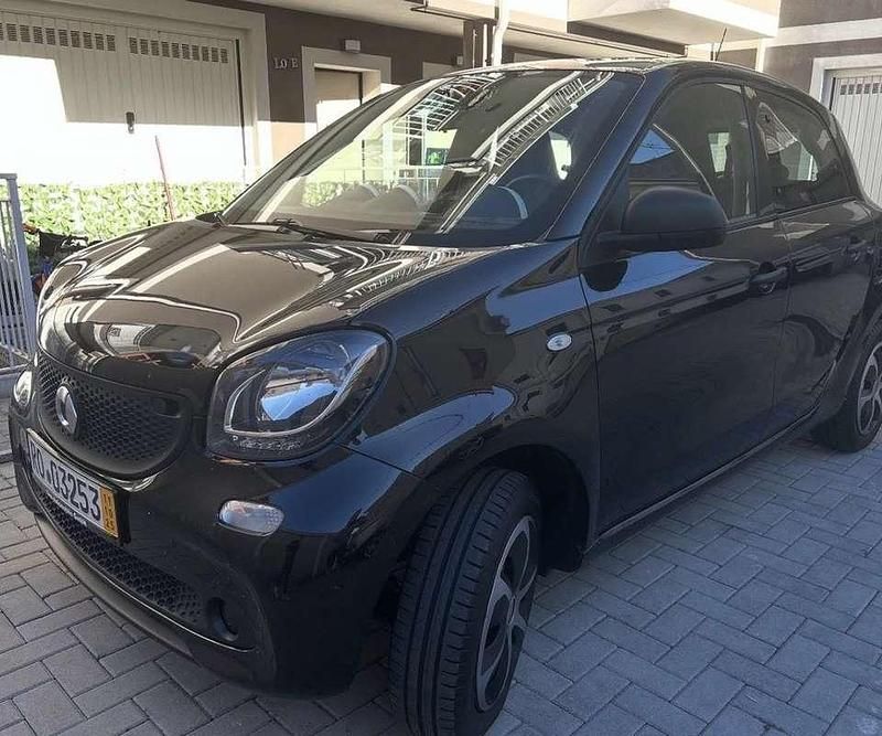 Usata 2015 Smart ForFour Prime Utilitaria | 8000 € (Buon prezzo) - Immagine 1/4