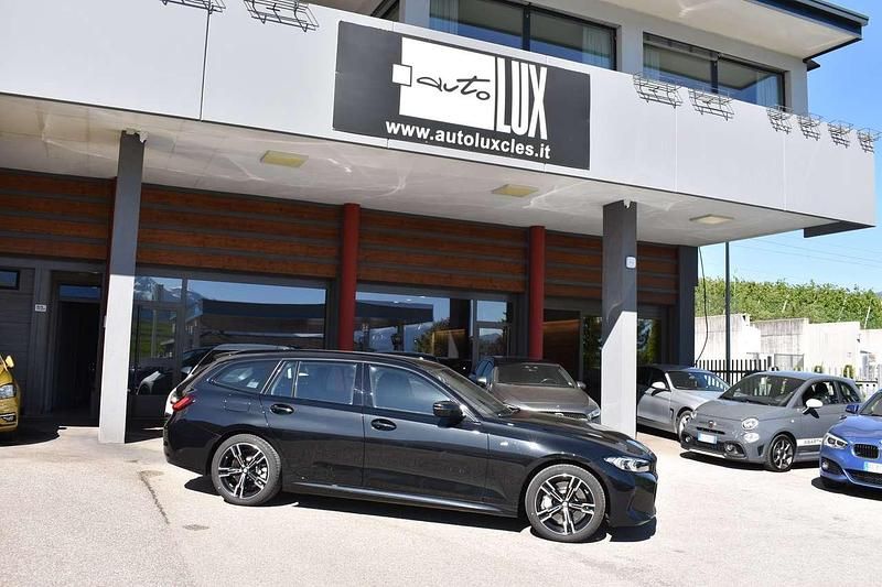 Usata BMW 330 M Sport 245 CV (180 kW) 2025 Nero Station wagon