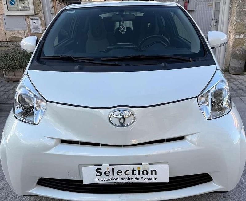 Usata 2014 Toyota iQ Due volumi | 8499 € (Ottimo prezzo) - Immagine 1/4