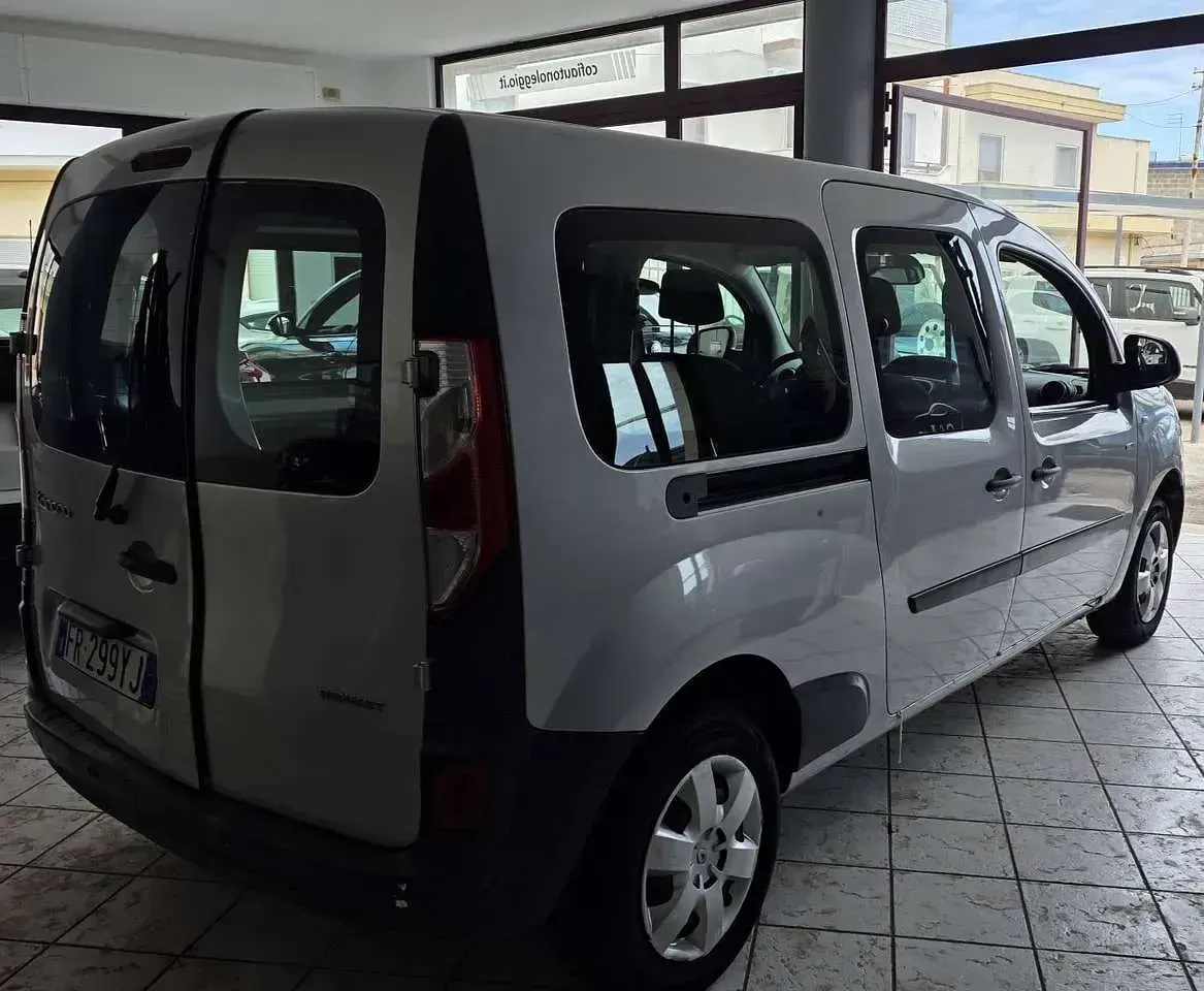 Usata Renault Kangoo 44 kW (60 CV) 2018 Argento Monovolume