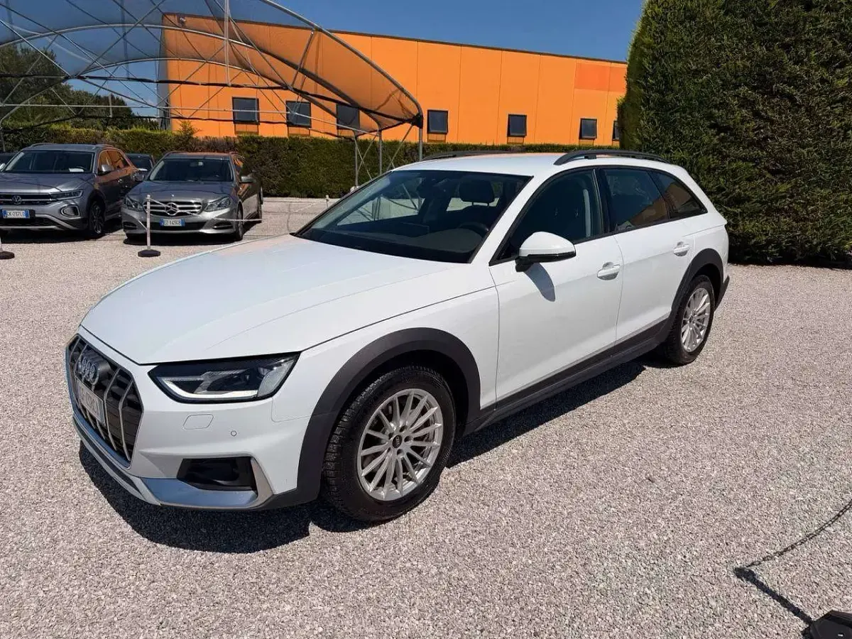 Usata Audi A4 Allroad Business 204 CV (150 kW) 2021 Bianco ghiaccio Station wagon
