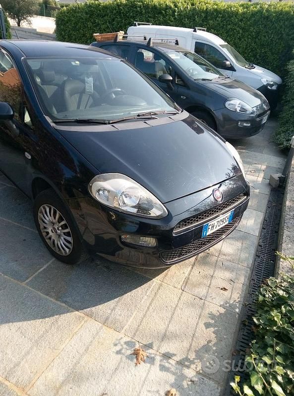 Usata Fiat Punto 2017 Blu Utilitaria