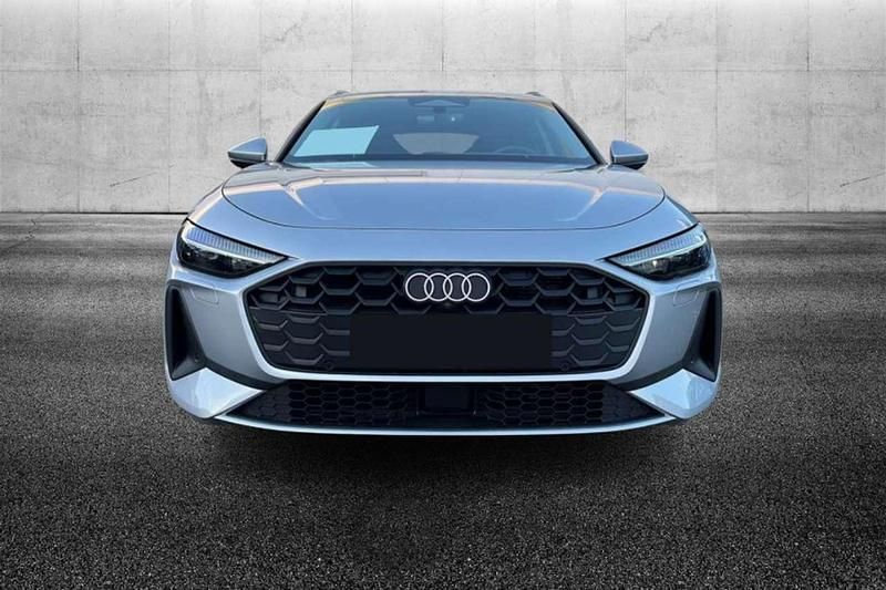 Usata Audi A5 Business 150 CV (110 kW) 2025 Argento Station wagon