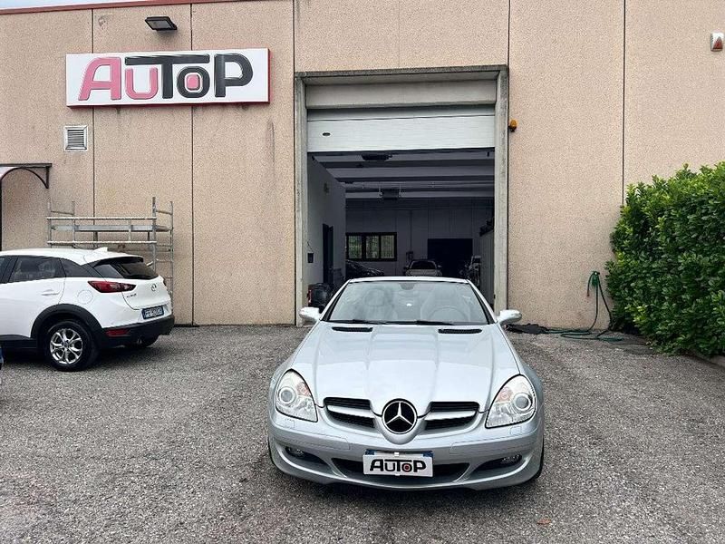 Usata Mercedes SLK200 163 CV (119 kW) 2006 Argento Cabrio